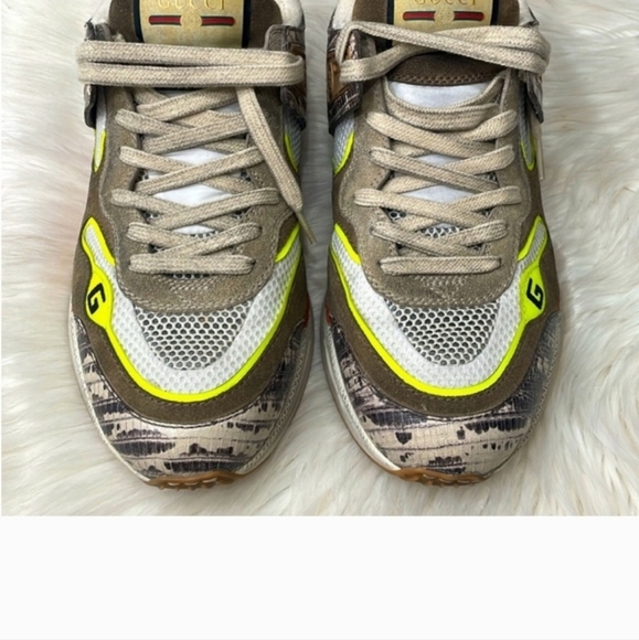 Gucci Sneakers - Picture 4 of 9